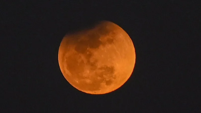August 2026 Lunar Eclipse: U.S. Weather Forecast for Viewing