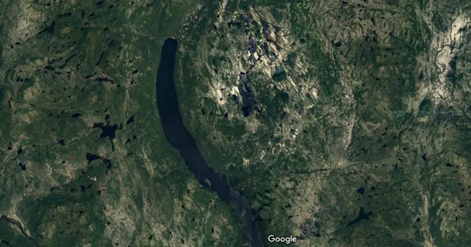 Google Maps User Finds 390-Million-Year-Old Meteor Crater in Quebec