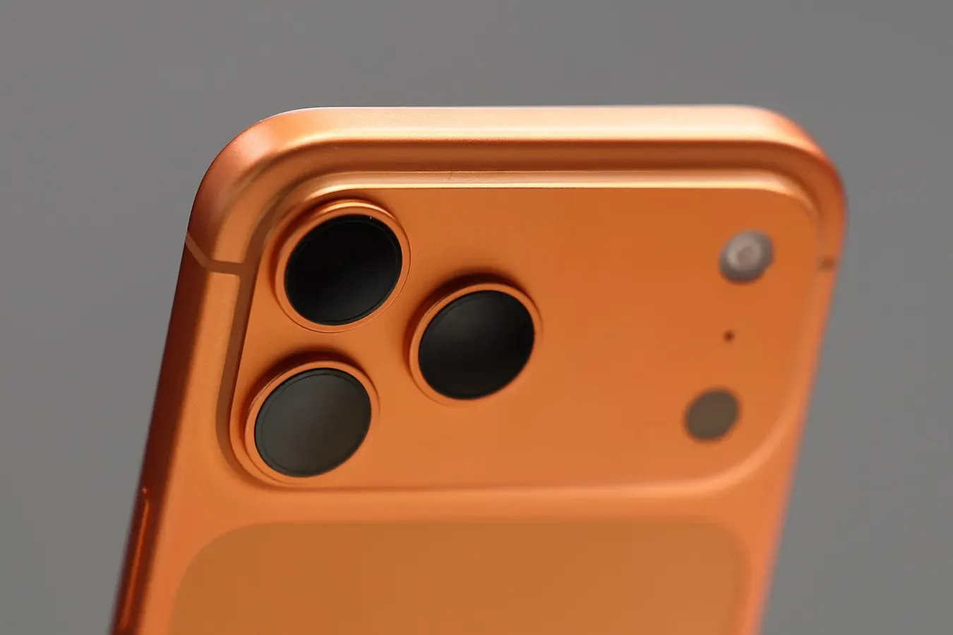 iPhone 18 Pricing Strategy: Apple May Avoid Major Hikes