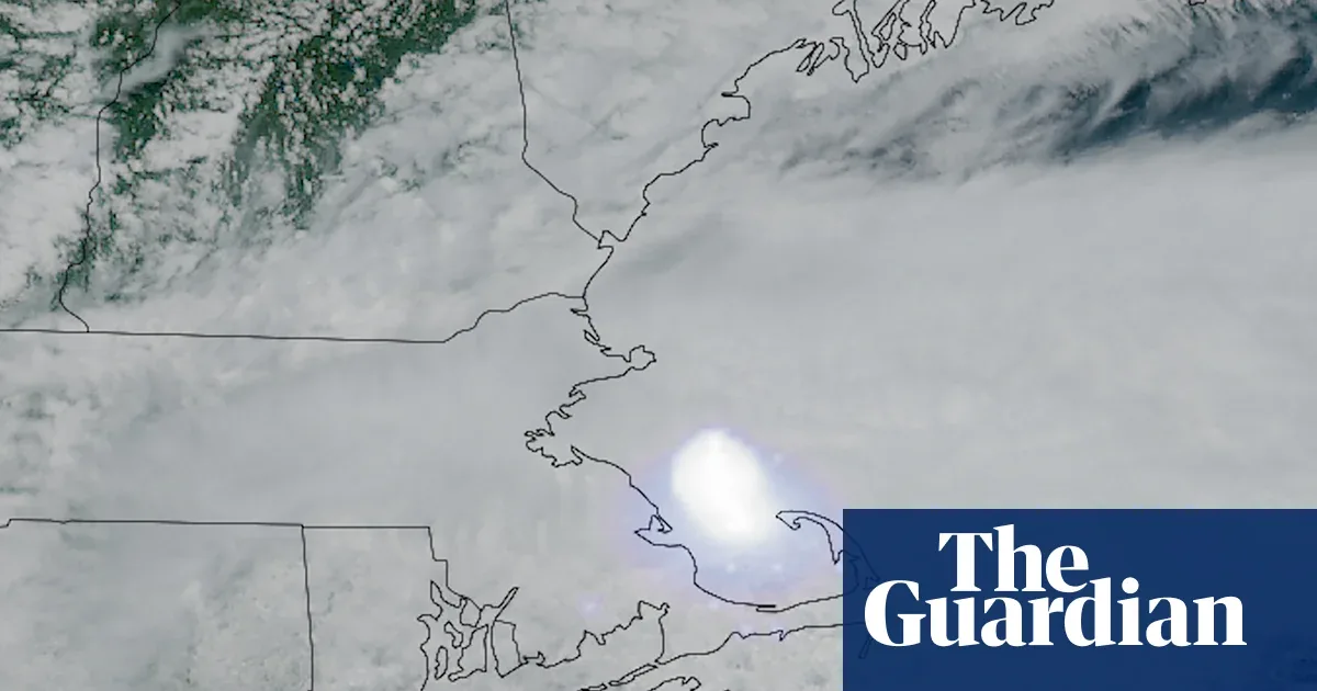 Massachusetts Meteor Blazes Sky, Causes Sonic Booms Across US East Coast