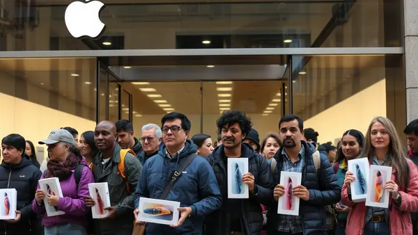 Apple Caps iPhone Duo Orders at Two Amidst Scalping Concerns