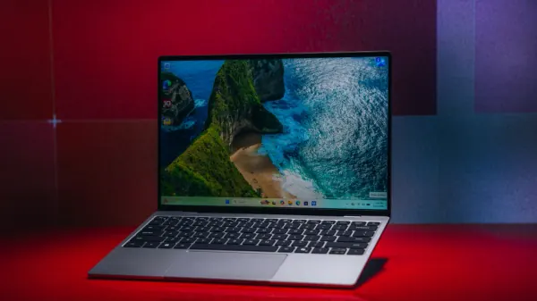 Dell XPS 13 (2026) Review: Affordable Windows Laptop