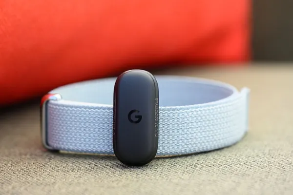 Google's Fitbit Air Challenges Whoop with New AI Health Coach