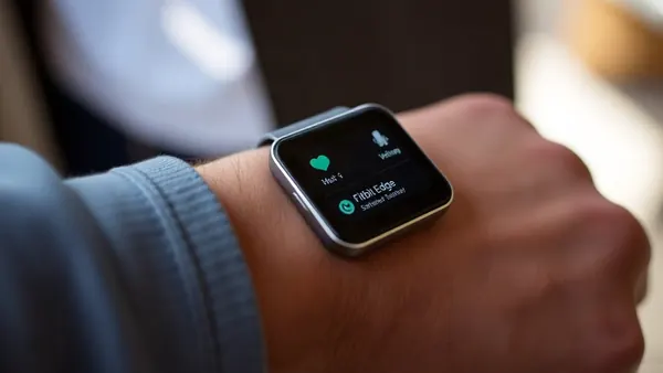 Google Fitbit Edge Tracker to Feature Apps and Notifications