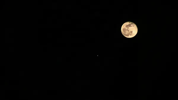Hunter's Moon Returns This October: Viewing Guide & Celestial Events