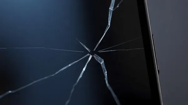 iPhone Duo Screens Reportedly Cracking Near Hinge