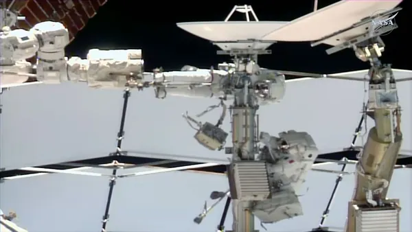 Astronauts Race Against Time to Fix ISS Antenna in Spacewalk