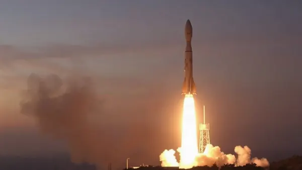 Japan's Phobos Mission Lifts Off to Collect Martian Moon Samples