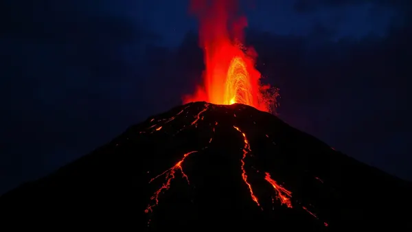 Kīlauea Volcano Summit Sees Lava Fountains Erupt After Brief Pause