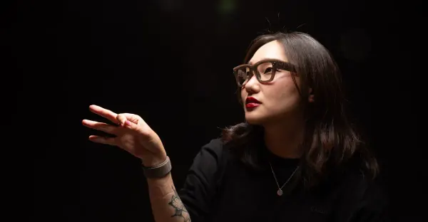 Meta Ray-Ban Smart Glasses Add Virtual Handwriting and Video Recording