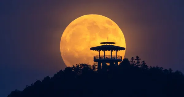 Near-Total Lunar Eclipse Dazzles North America Thursday Night