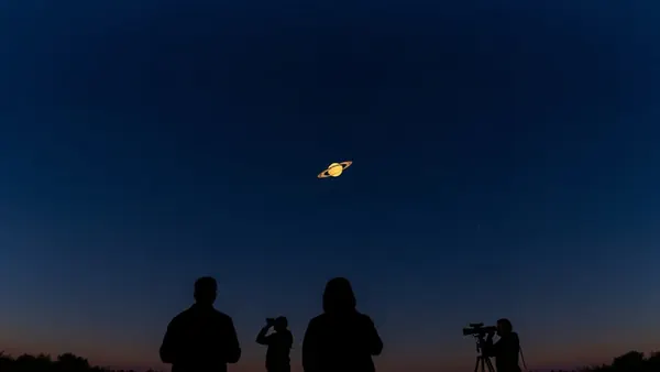 October 2026 Skywatching: See Saturn at Its Brightest