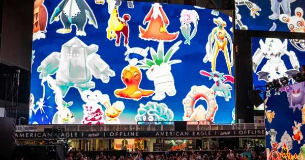 Pokémon Go Players Storm Times Square for Mewtwo Raid