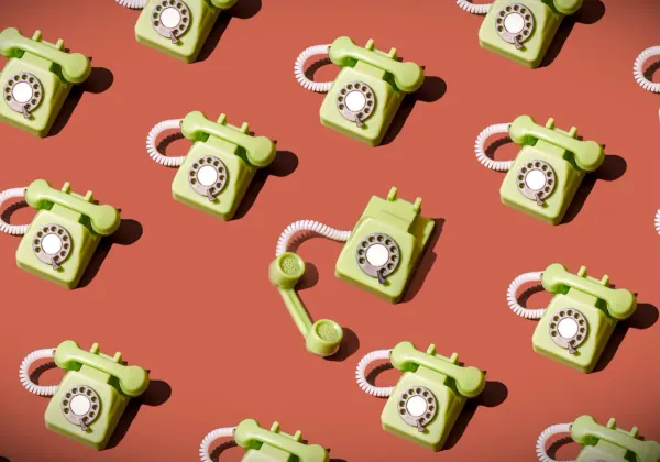 Retro Tech Revival: Old Gadgets Blend Nostalgia with Modern Features