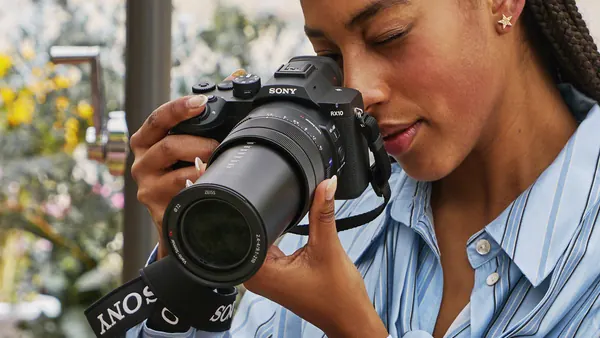 Sony RX10 V Camera Launches with Advanced AI Autofocus and 4K 120fps Video