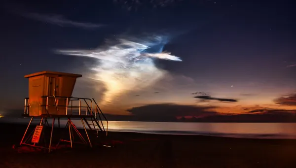 SpaceX Falcon 9 Rocket Creates Ethereal Jellyfish Cloud Over East Coast