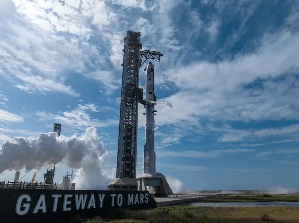 SpaceX Targets May 19 for Starship V3 Debut