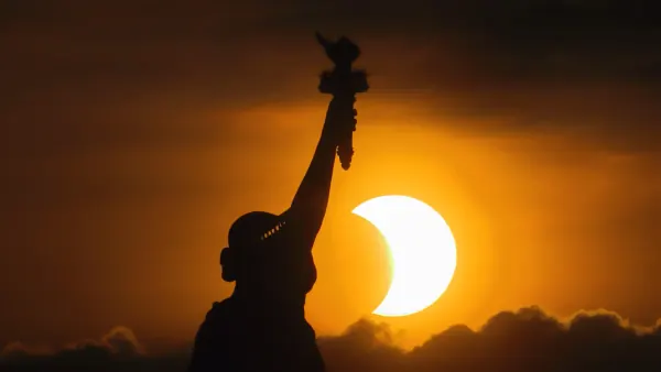 US States View Partial Solar Eclipse August 12, Perseid Meteor Shower Peaks
